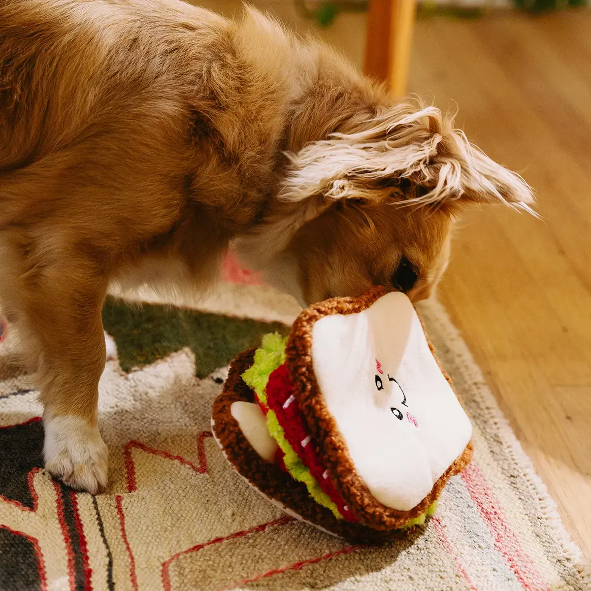 ZippyPaws Snufflerz BLT Sandwich