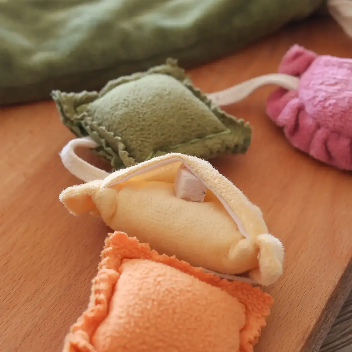 Pups & Bubs Ravioli Nosework Toy