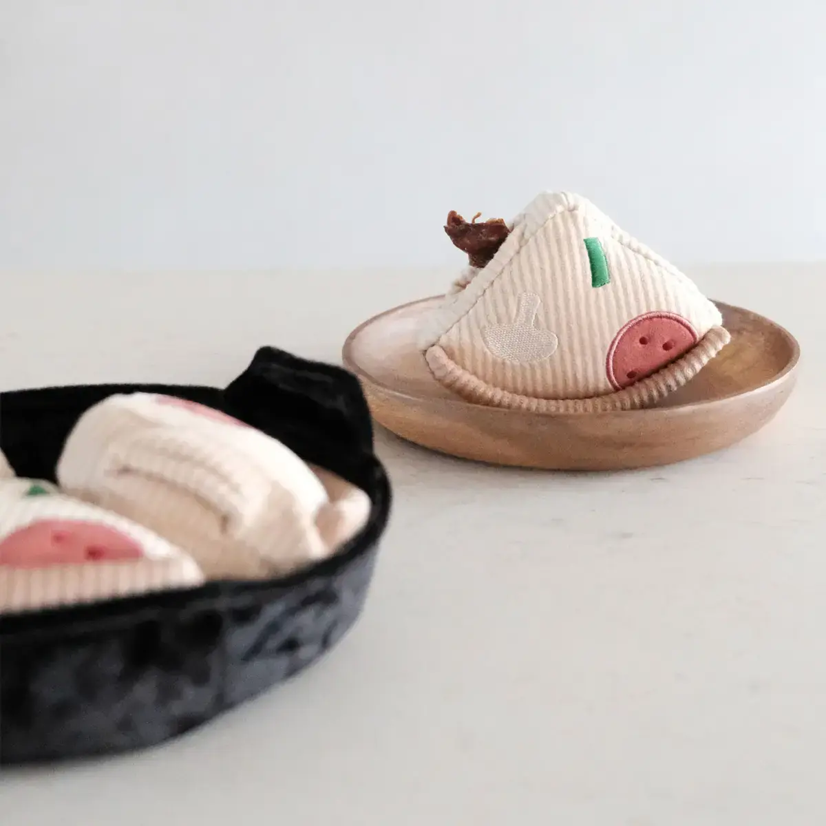 Lambwolf Collective – Deep Dish Pizza