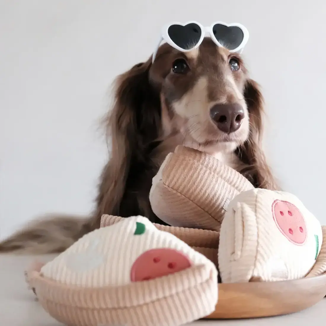 Lambwolf Collective – Deep Dish Pizza