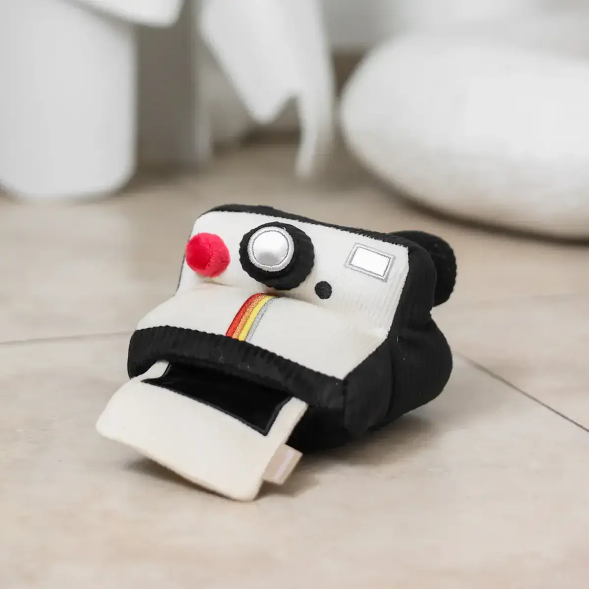 Lambwolf Collective – Instant Camera