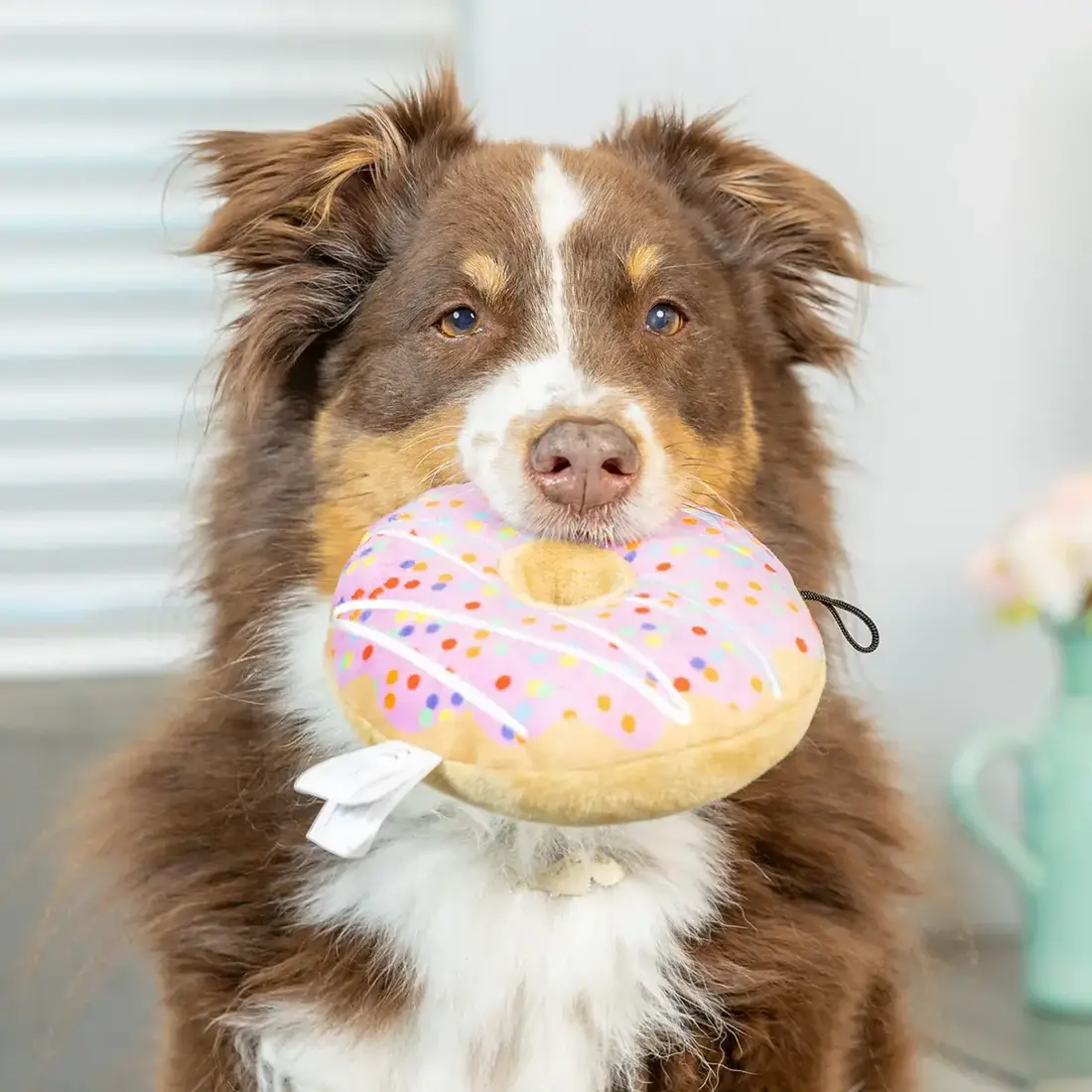 Huxley & Kent Lulubelles Drizzle Donut Pink