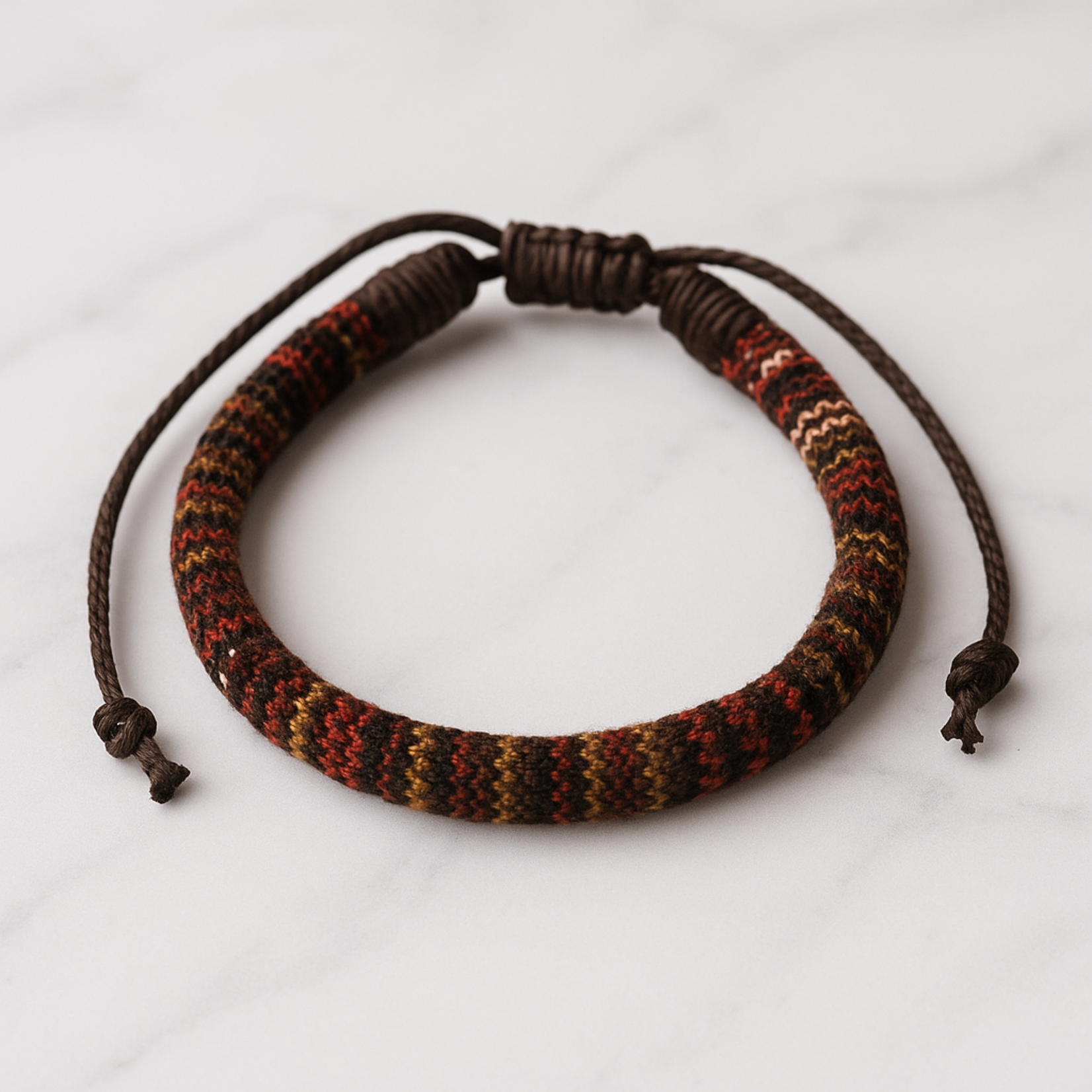 Aura Dorno Aura Dorno Armband Terra Weave – handgemaakt van bruin katoen en gevlochten touw