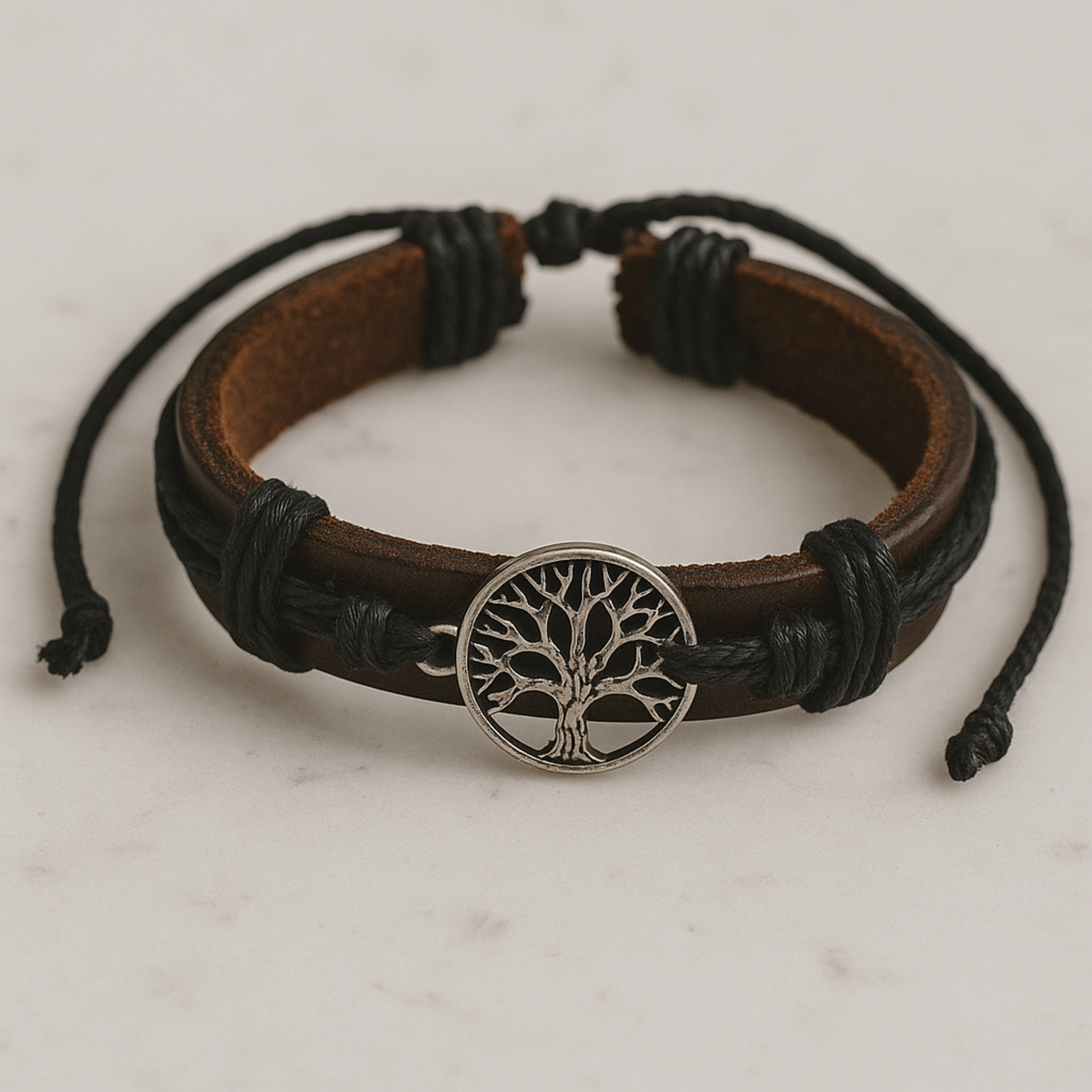 Aura Dorno Aura Dorno Armband Tree of Balance – leren armband met symbool van de levensboom
