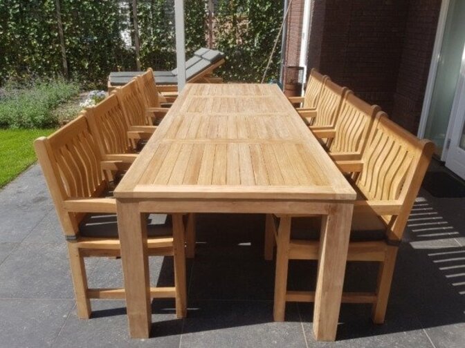 Gartentisch Verona aus Teakholz 300 cm