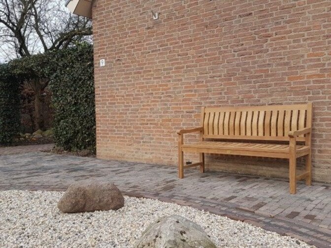 Teak-Gartenbank Bergamo 150 cm mit Rückenlehne