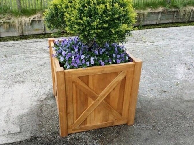 Teak-Pflanzkübel quadratisch 90x90cm mit Kreuz