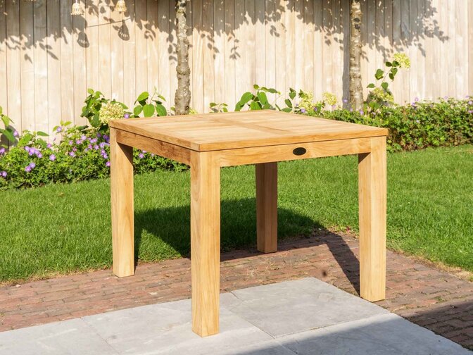 Teakholz Gartentisch Verona 95 x 100 cm