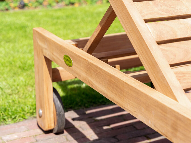 Teak-Liege Trento mit Rollen
