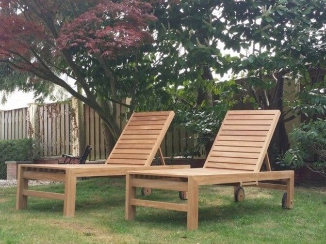 Teak-Liege Trento mit Rollen