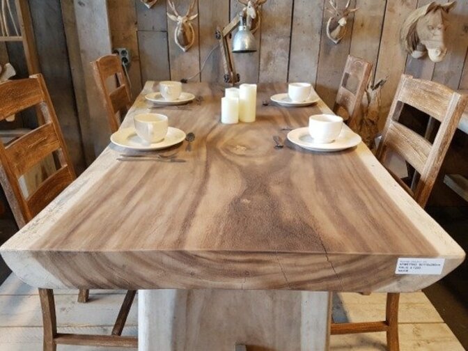 Baumstamm-Tisch 200 cm