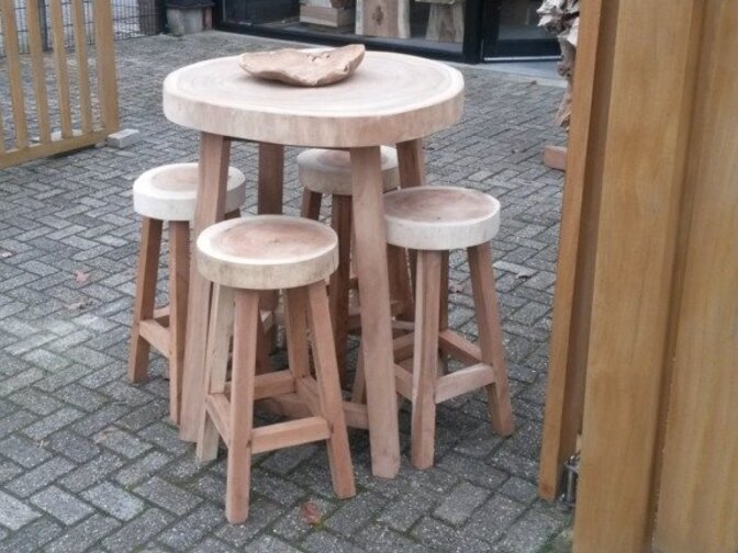 Stehtisch Baumstamm rund - 4 Beine