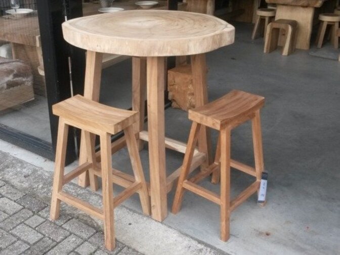 Stehtisch Baumstamm rund - 4 Beine