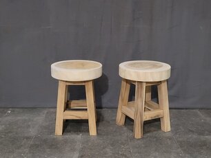 Baumstamm-Hocker – rund – 48 cm
