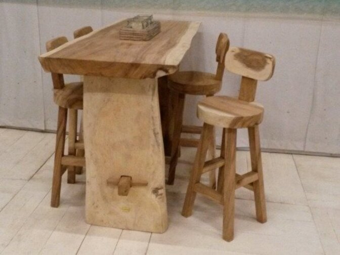 Baumstamm-Stehtisch 150 cm