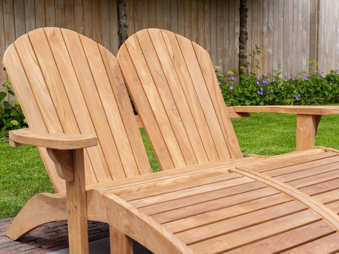 Riviera-Doppelliege mit Fußschemel