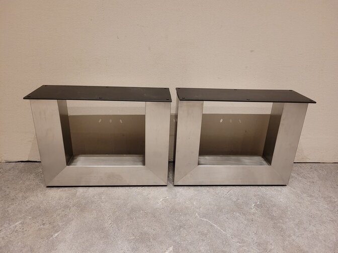 Couchtischgestell U-Form aus Metall – Edelstahl (pro Set)
