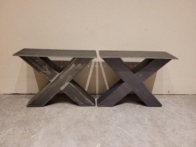 Metallfuß X Couchtisch – rustikal (pro Set)