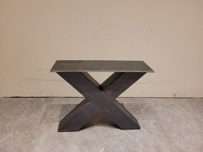 Metallfuß X Couchtisch – rustikal (pro Set)