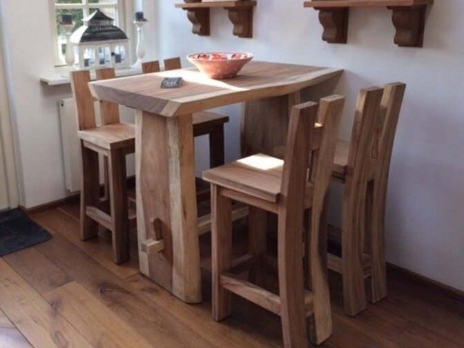 Baumstamm-Stehtisch 120 cm