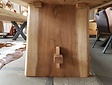 Tischgestell aus Holz für Baumstamm-Tisch