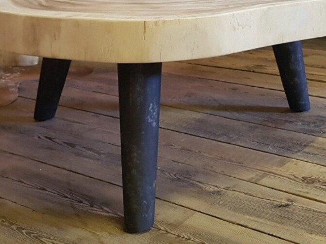 Couchtischbein aus Metall