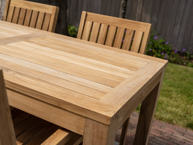 Teak Gartenset Verona 80160 + 4 Stapelstühle + Polster