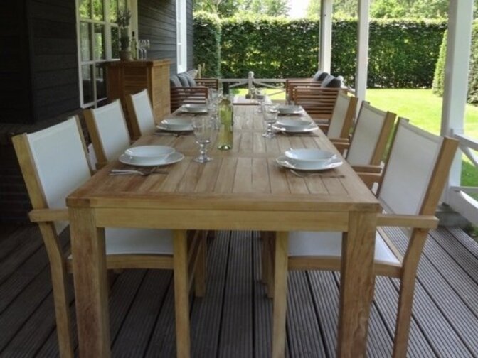 Teak Gartentisch 100x250 mit 6 Batyline Gartenstühlen