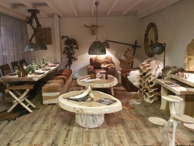 Holzskulptur mit Familie 42x100 cm SKA1869-01