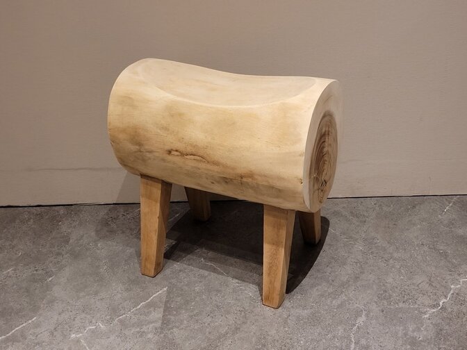 Suar-Baumstamm-Hocker