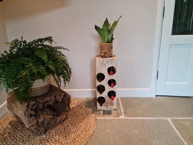 Rechteckiges Weinregal aus Holz für 6 Flaschen