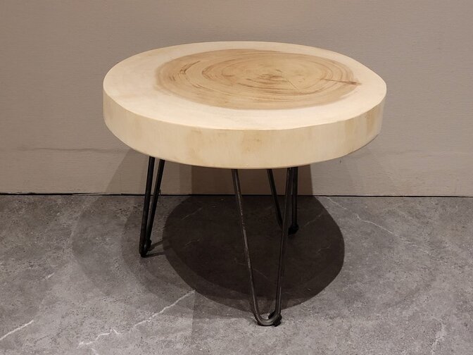 Couchtisch auf Haarnadel Tischbeinen +/- Ø 40/50 cm – Höhe 43 cm