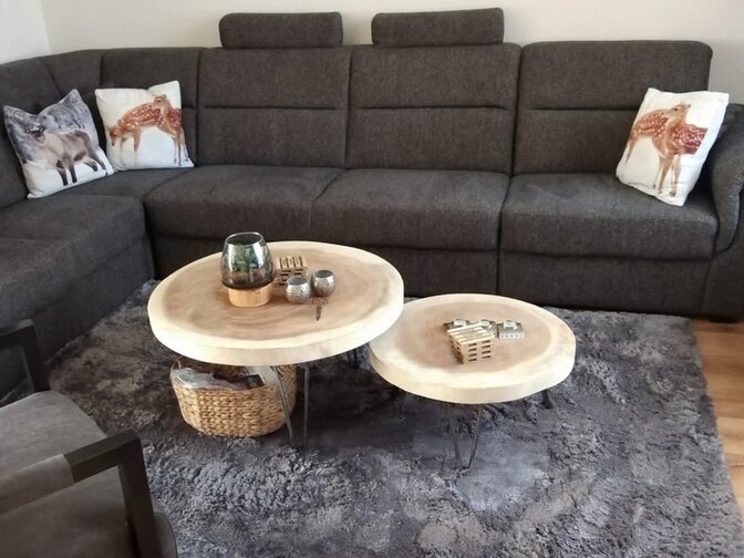 Couchtisch auf Haarnadel Tischbeinen +/- Ø 40/50 cm – Höhe 43 cm