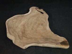 Suar-Baumstammtischplatte 145/190 cm CA41-1020