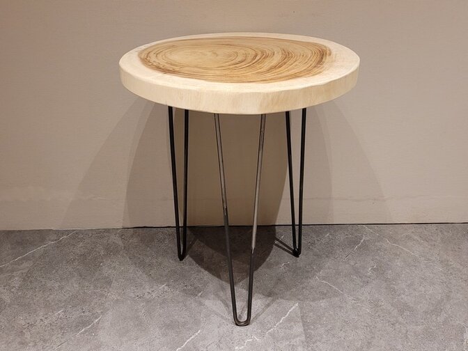 Runder Couchtisch mit Hairpins & Baumstamm-Tischplatte 60 x 74 cm