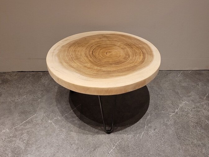 Runder Couchtisch mit Hairpins & Baumstamm-Tischplatte 70 x 41 cm