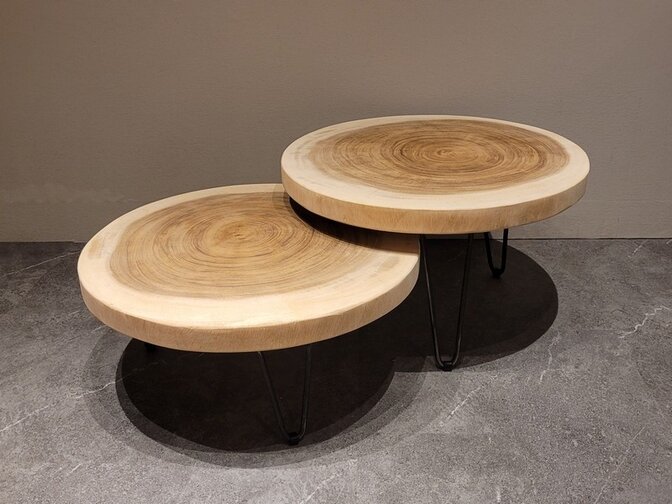 Runder Couchtisch mit Hairpins & Baumstamm-Tischplatte 70 x 41 cm