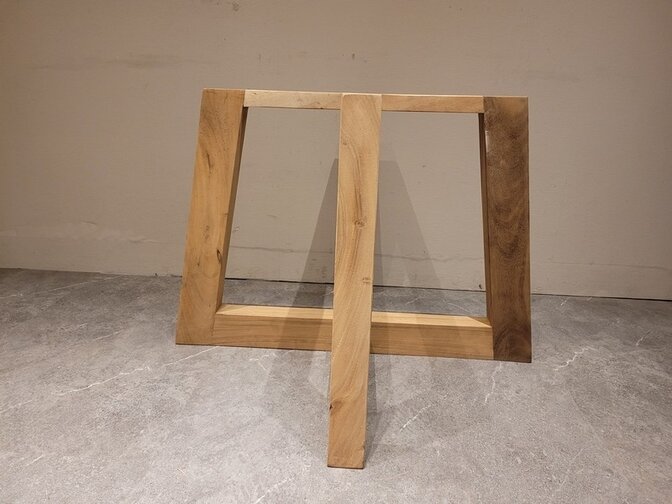 Pyramiden Tischgestell - Hartholz