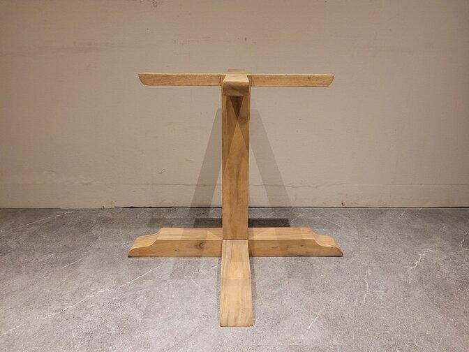 Suar-Säulentischbein für Baumstammtisch