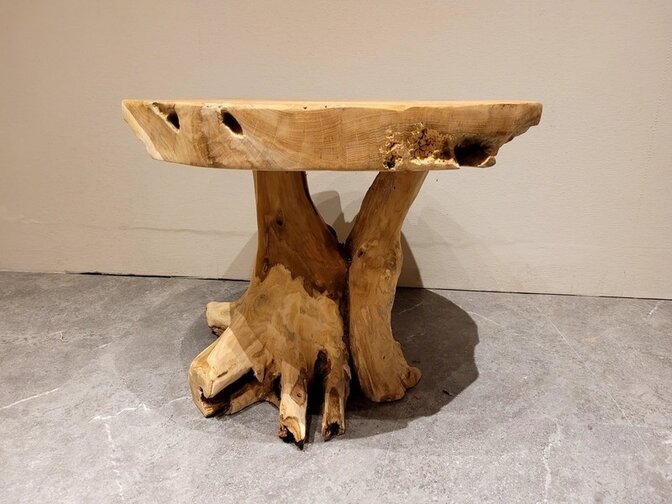 Runder Couchtisch 60 x 45 cm - Teakholz aus Wurzelholz