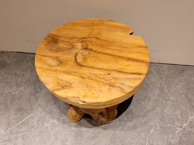 Runder Couchtisch 60 x 45 cm - Teakholz aus Wurzelholz