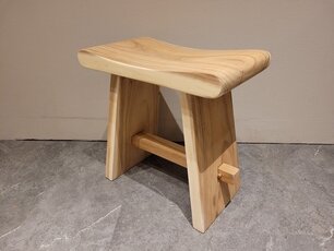 Japanischer Hocker – Suar-Holz