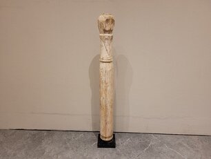 Houten beeld - Patok - 10x10x75cm
