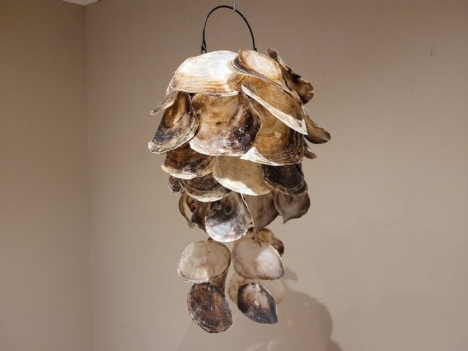 Lampenschirm mit Austernschalen – 35 x 60 cm