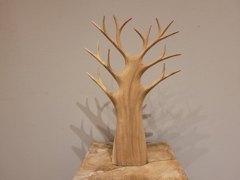 Großer Schmuckhalter aus Holz als Baum – 30x45x8 cm