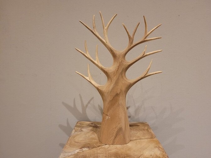 Schmuckhalter aus Holz – mittel – 27 x 40 x 7 cm