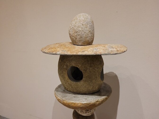 Japanische Laterne aus Naturstein - 100 cm