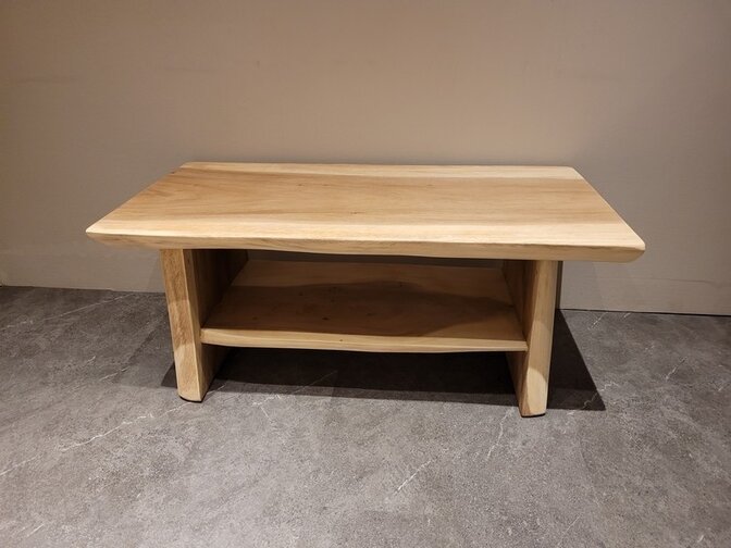 Couchtisch aus Suar-Baumstamm 60x120x50 cm – mit unterer Ablage