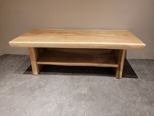 Couchtisch aus Suar-Baumstamm 60x150x50 cm – mit unterer Ablage