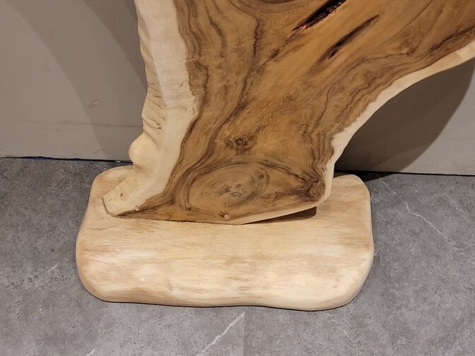 Suar-Skulptur 110 x 190 x 35 cm – AG2404-04